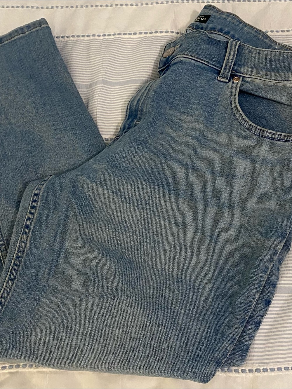 Lee Straight Leg Mid-Rise Jeans in Light Blue